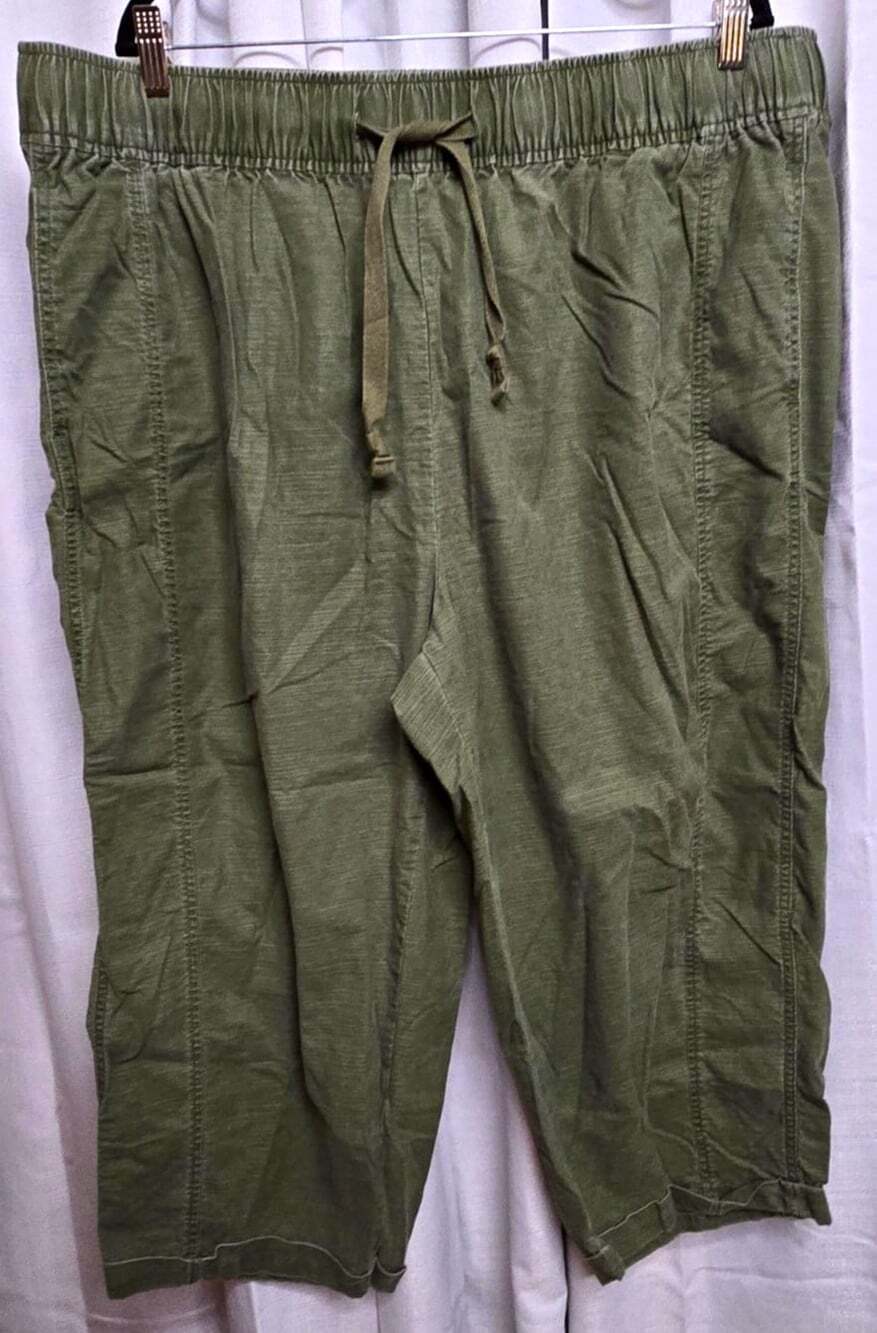 Lane Bryant Women’s Plus Size 22/24 Green Twill Capri Pull On Elastic Drawstring